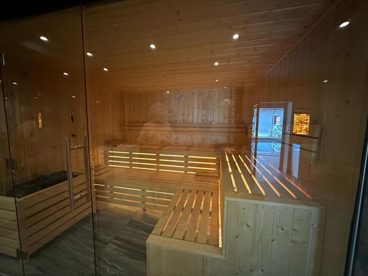 Baltic Comfort Spa Apartment With Free Pool, Saunas & Fitness - Kasprowicza 20 Колобжег Екстер'єр фото